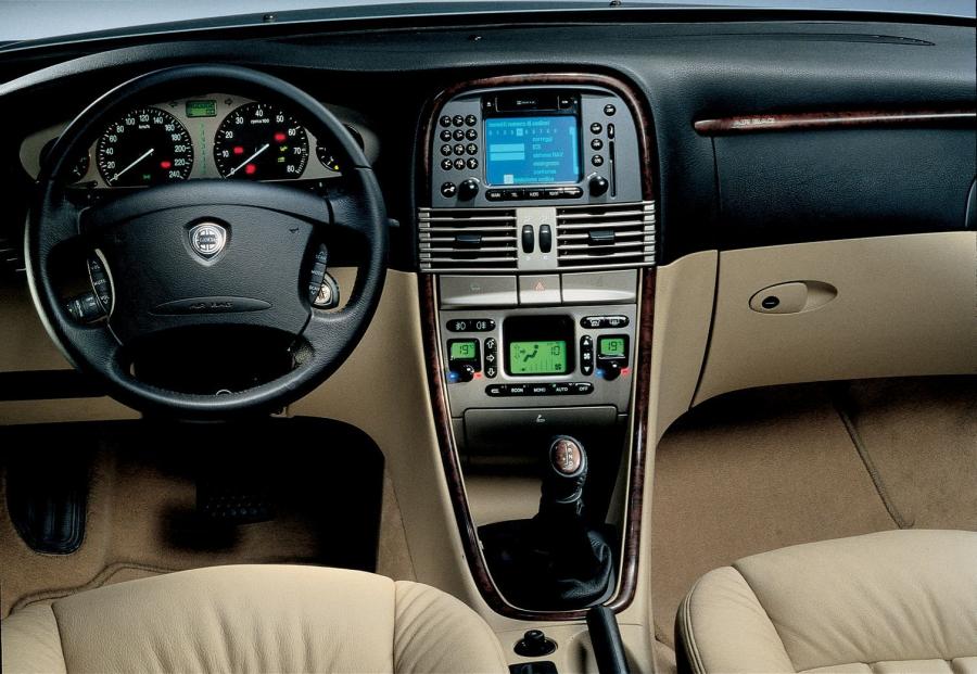  Lancia Lybra 1999 года  (фото 48 из 67)